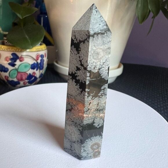 Snowflake Obsidian Crystal Tower (#10)‎ - Picture 5 of 8
